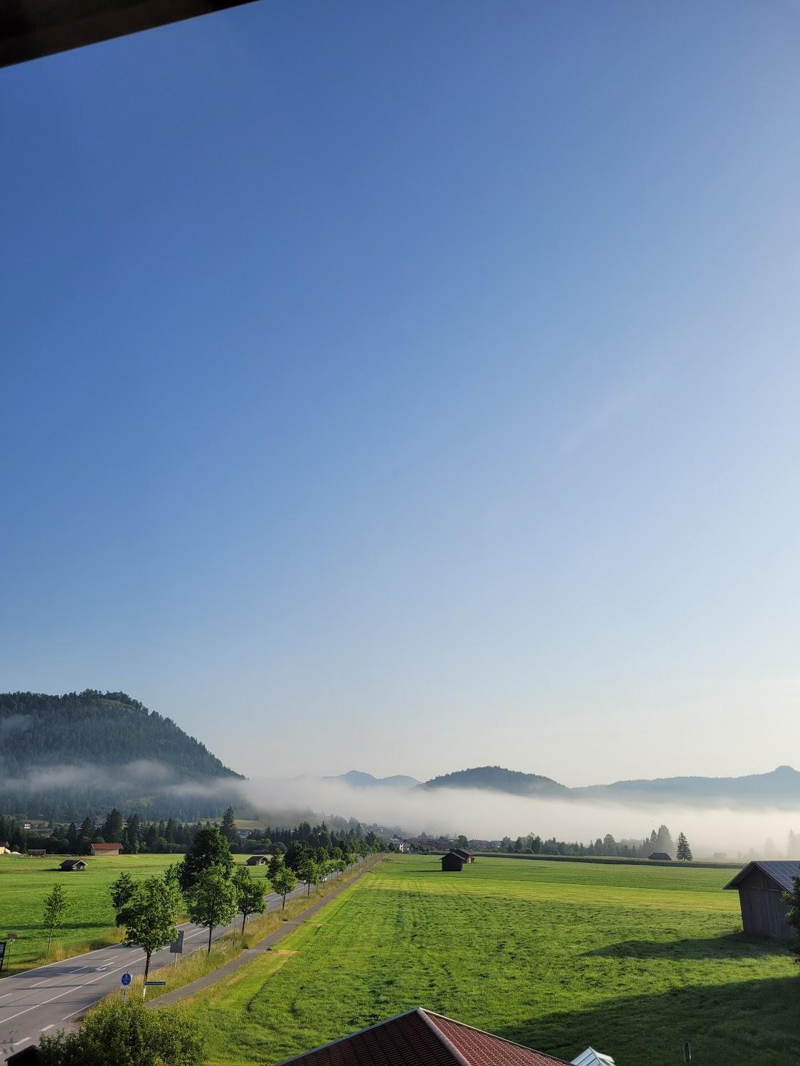 Cover Image for Bayerischer Hof