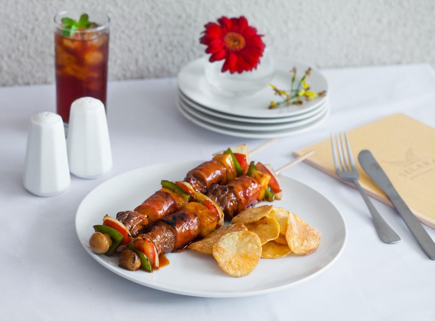 Cover Image for Selaras Guest House & Restaurant