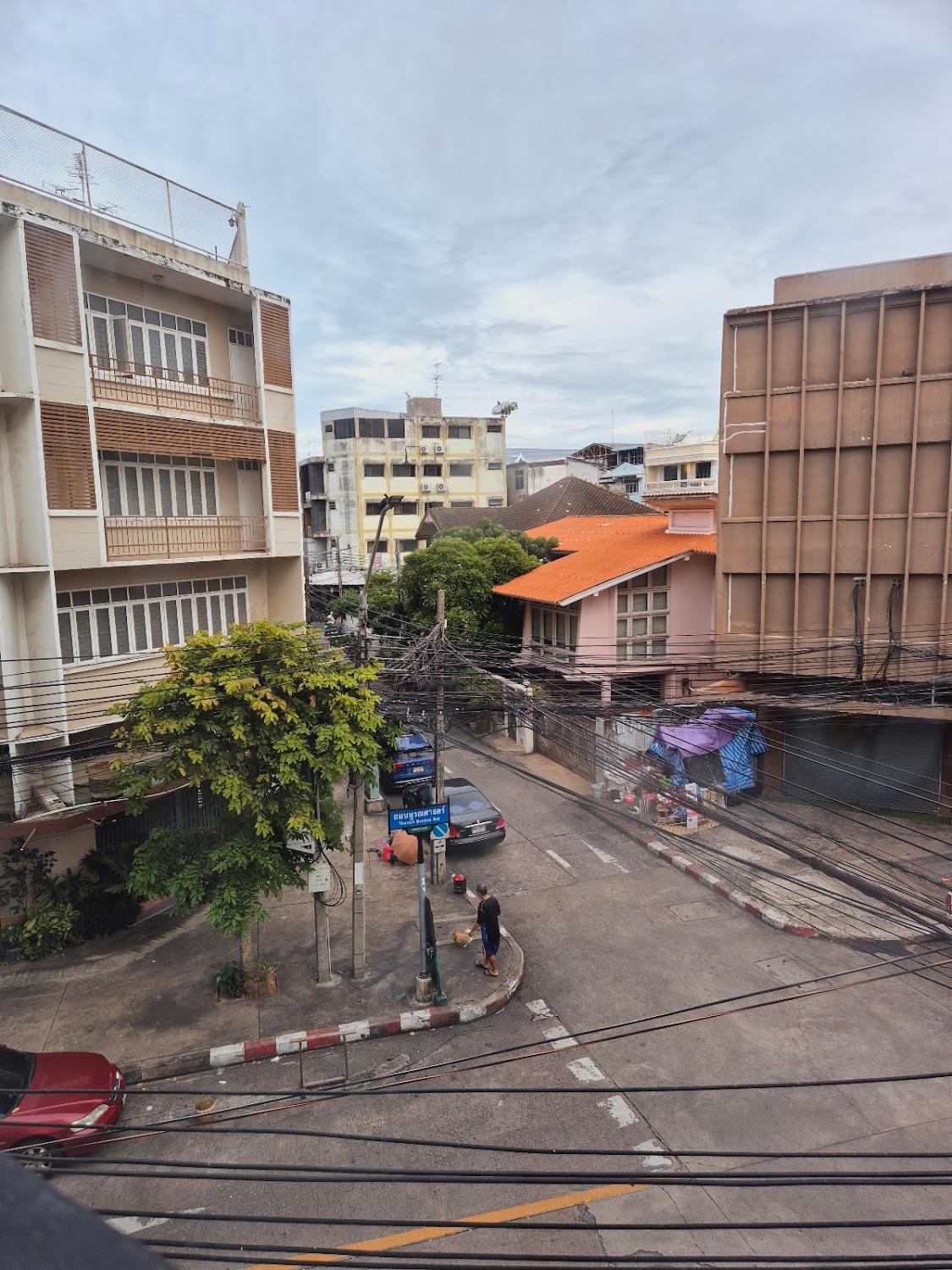 Cover Image for Phra Nakhon Poshtel