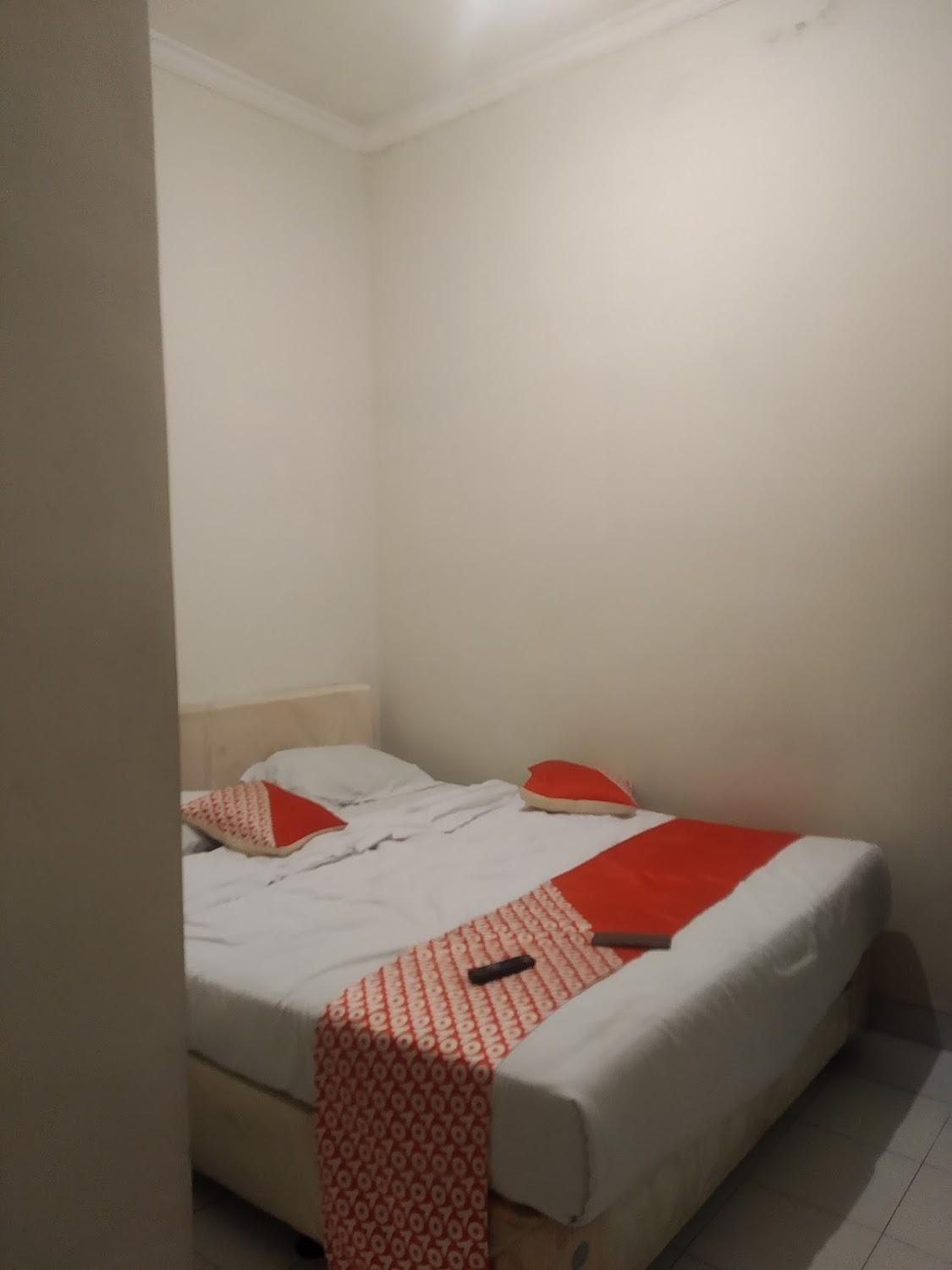 Cover Image for OYO 3083 D Kost 3 Syariah