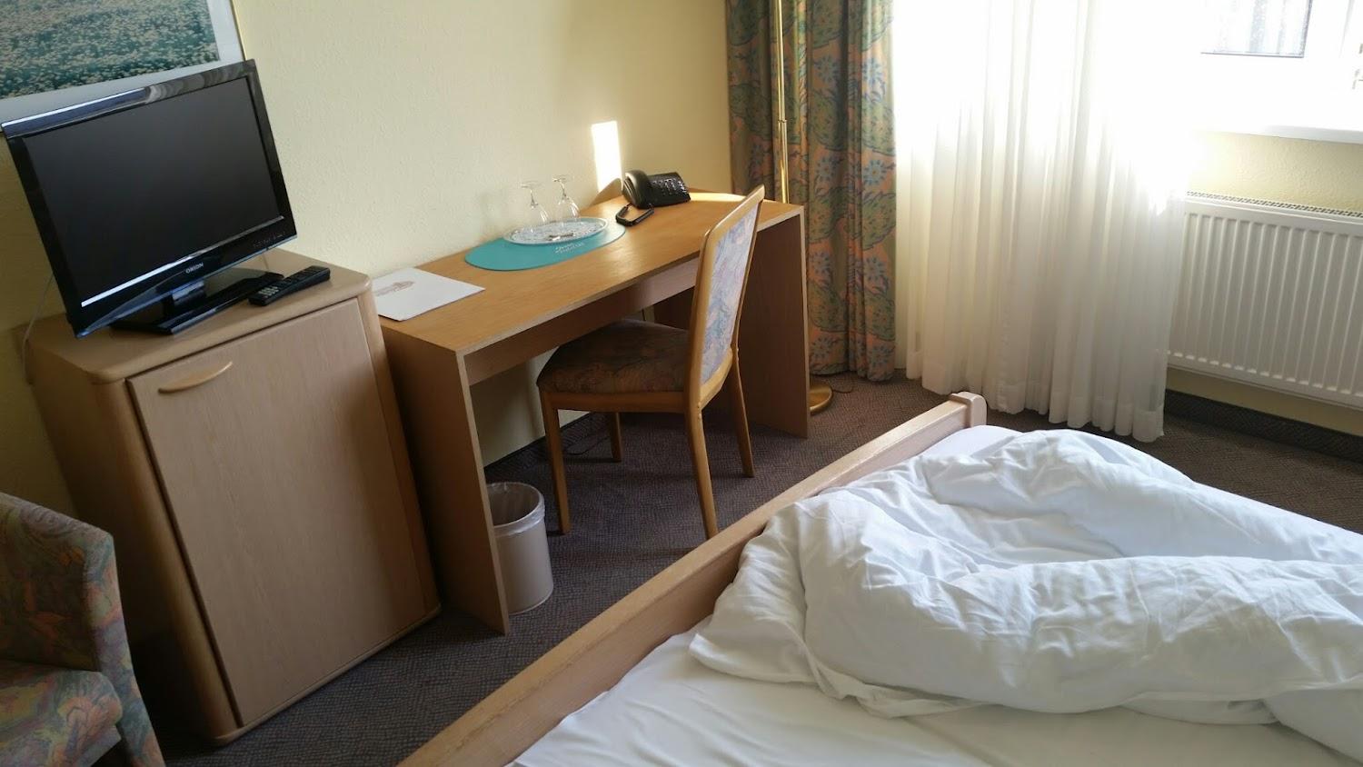 Cover Image for Hotel Trebeltal