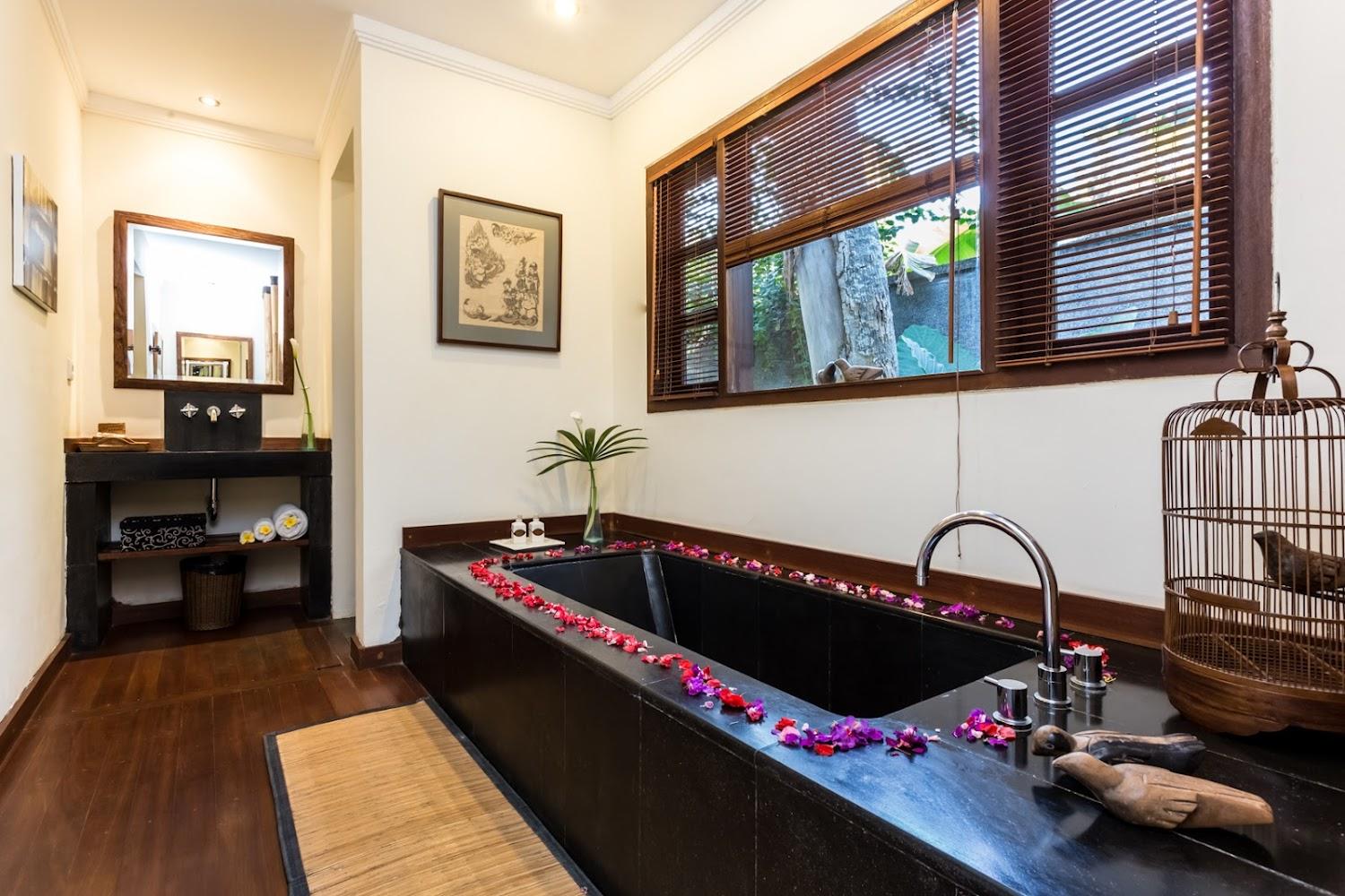 Cover Image for Mango Tree Villas