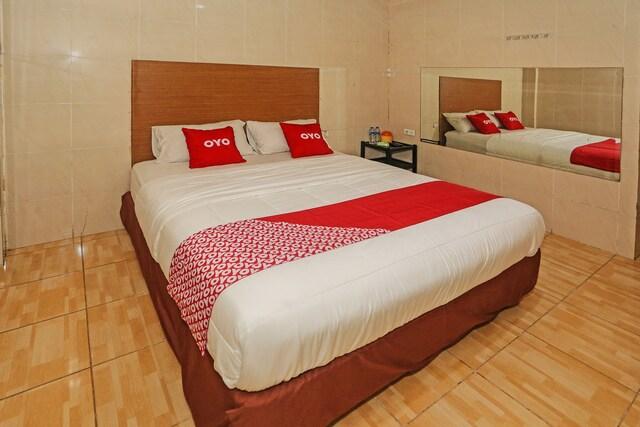 Cover Image for Super OYO 92674 Hotel Ciputat