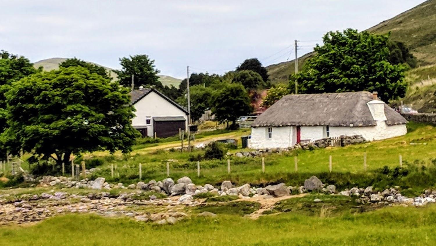 Cover Image for Katie Ann's Thatched Cottage