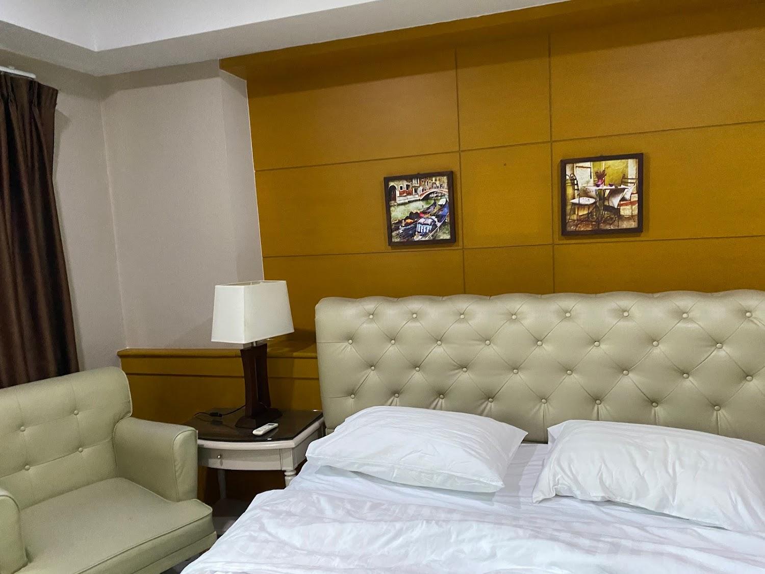 Cover Image for Mall Suite Service Apartment
