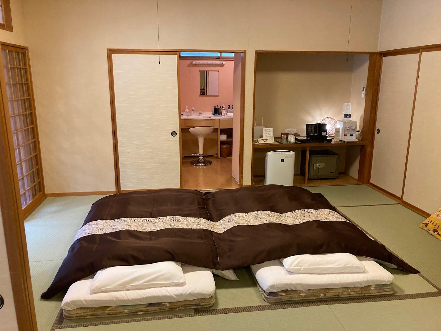 Cover Image for Takanosukan