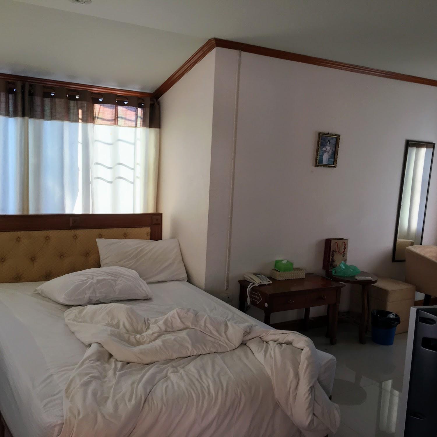 Cover Image for Navy Home Hotel