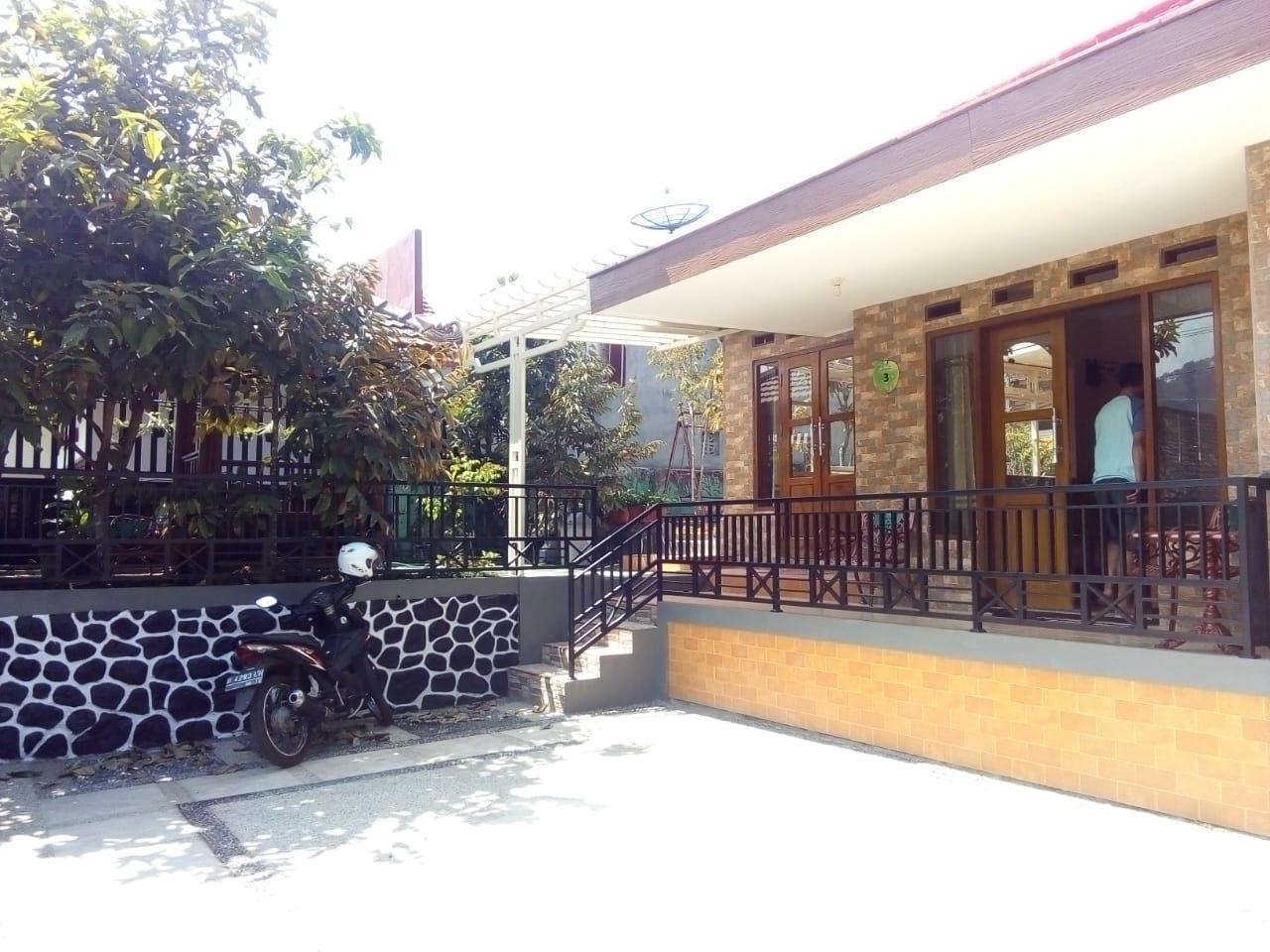 Cover Image for Villa Hartini 1