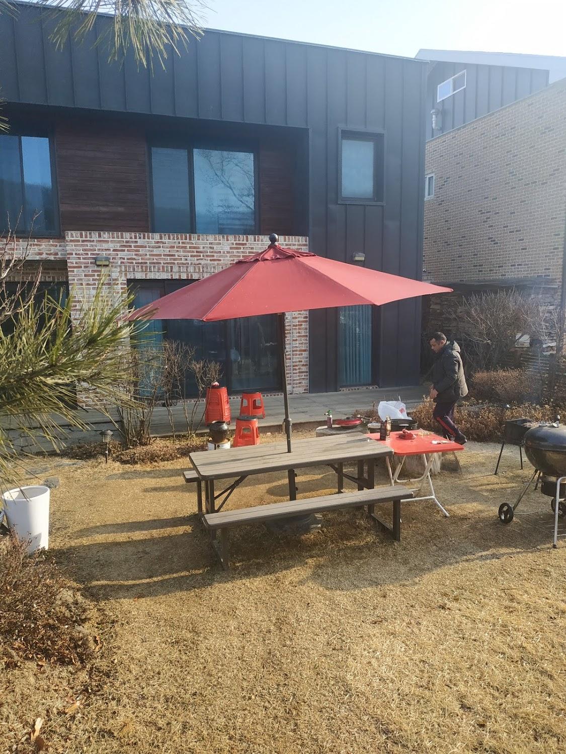 Cover Image for Yongin Wild Flower Pension
