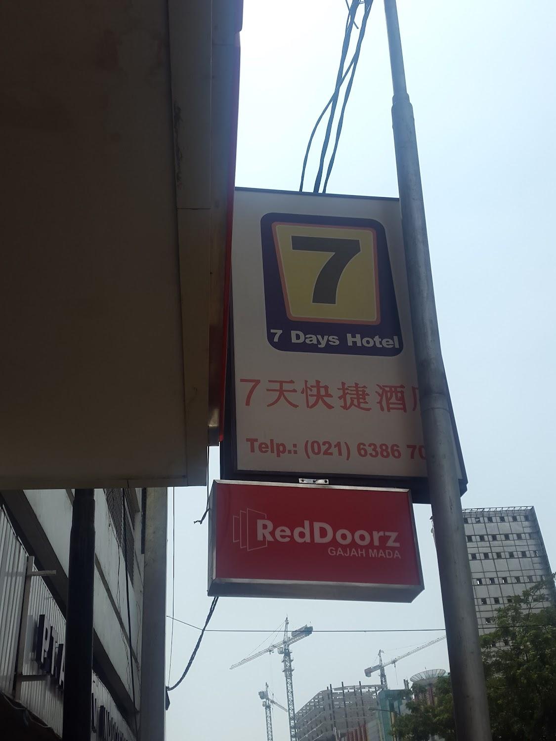 Cover Image for RedDoorz @ Gajah Mada