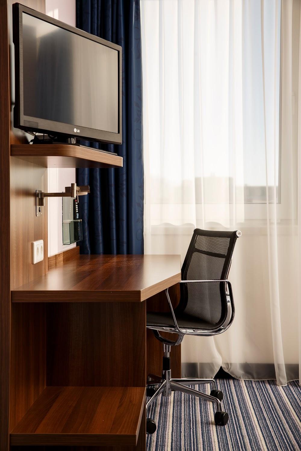 Cover Image for Holiday Inn Express Amsterdam - South, an IHG Hotel