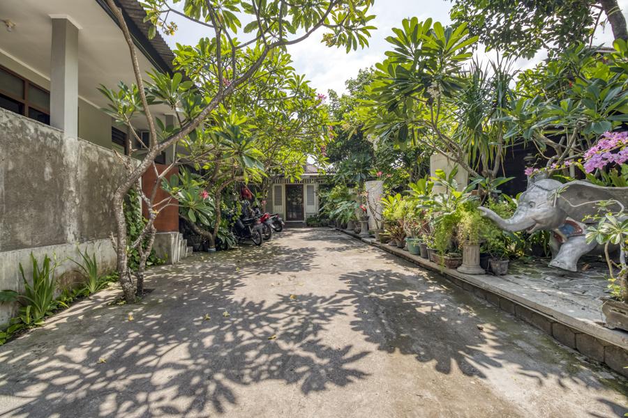 Cover Image for RedDoorz Hostel near Adisucipto Airport Yogyakarta