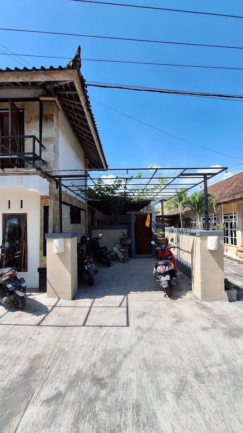 Cover Image for Ảnh At a glance