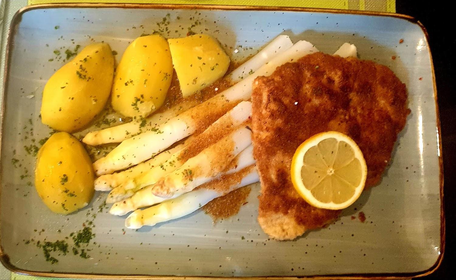 Cover Image for Hotel & Restaurant „Weißes Roß“