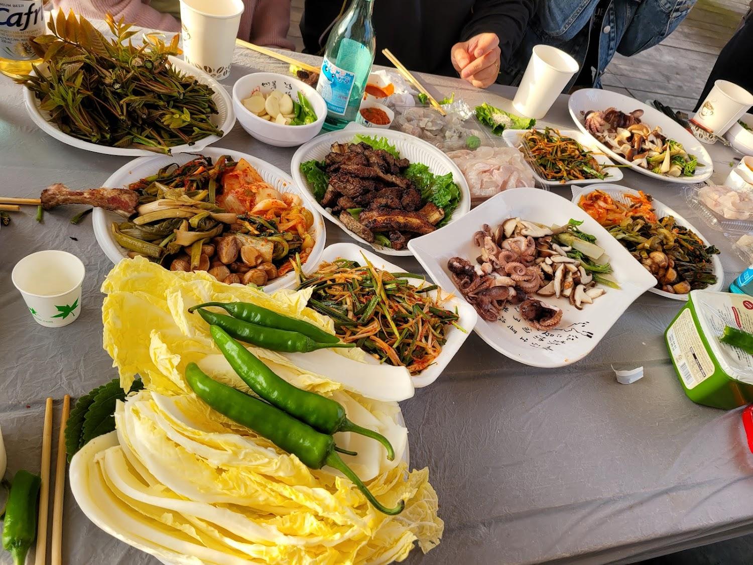 Cover Image for 노을에기댄언덕펜션