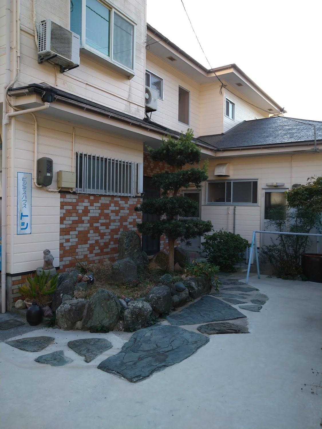 Cover Image for 民宿ビジネスハウストシ