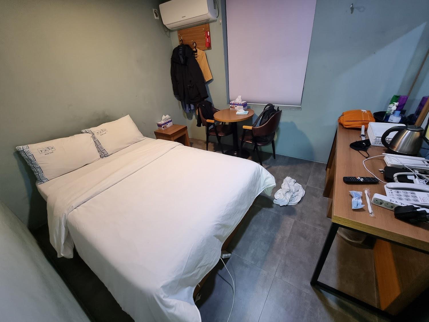 Cover Image for 크리스탈모텔
