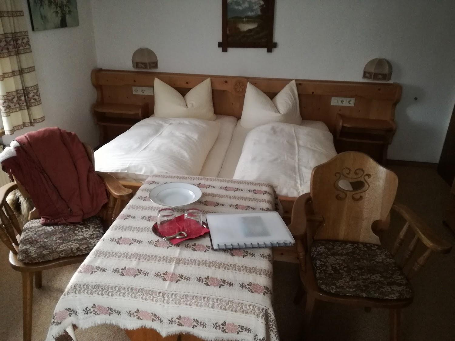Cover Image for Hotel Alpenglühn