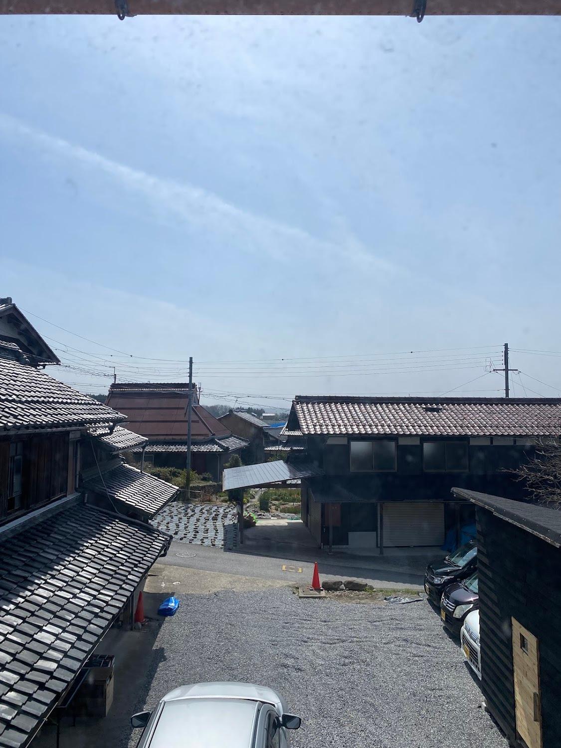 Cover Image for ゲストハウスでたらめ荘
