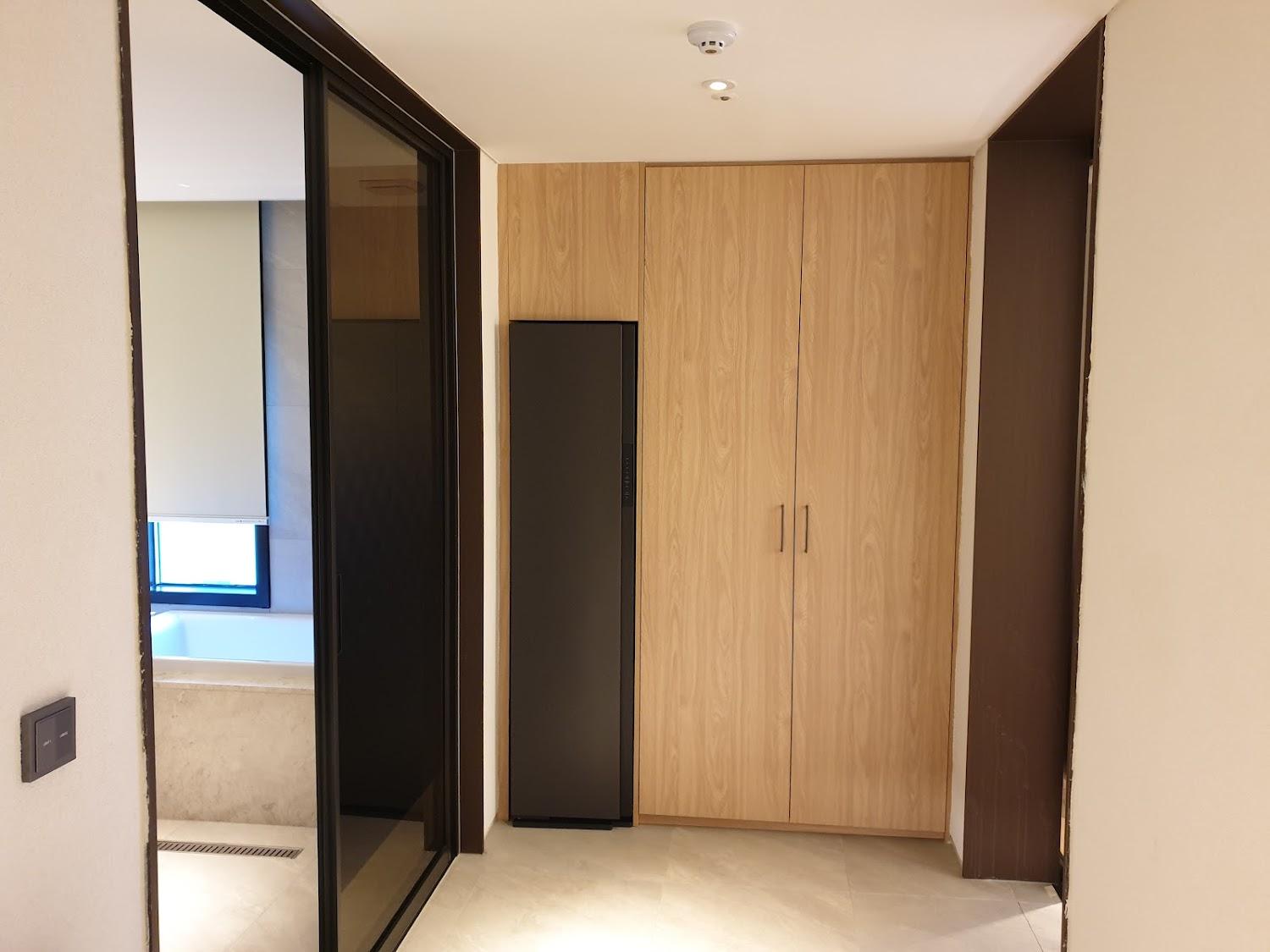 Cover Image for Hotel True