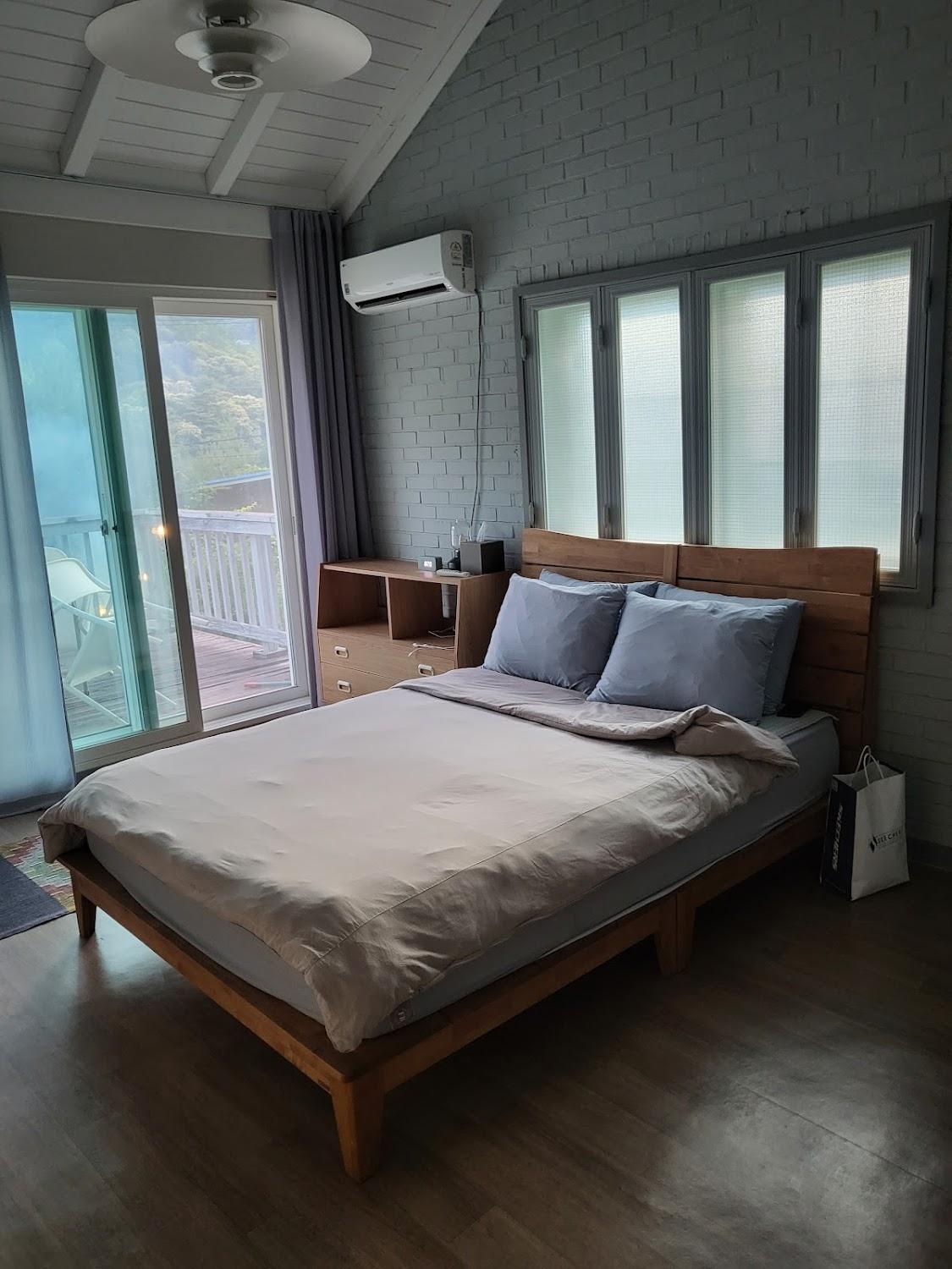 Cover Image for 개러지하우스