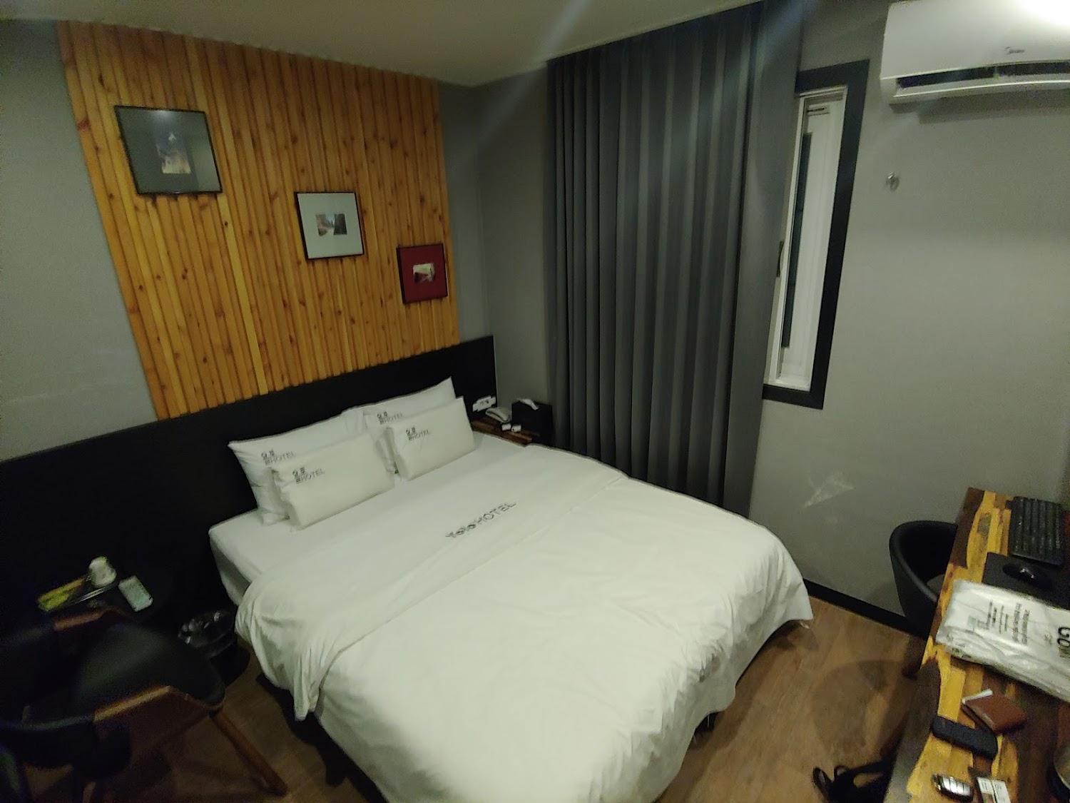 Cover Image for Yolo Motel