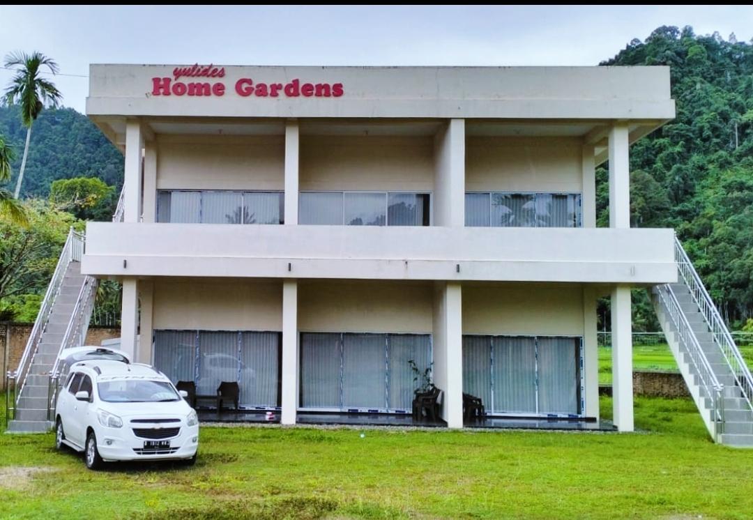 Cover Image for Yulides Home & Garden