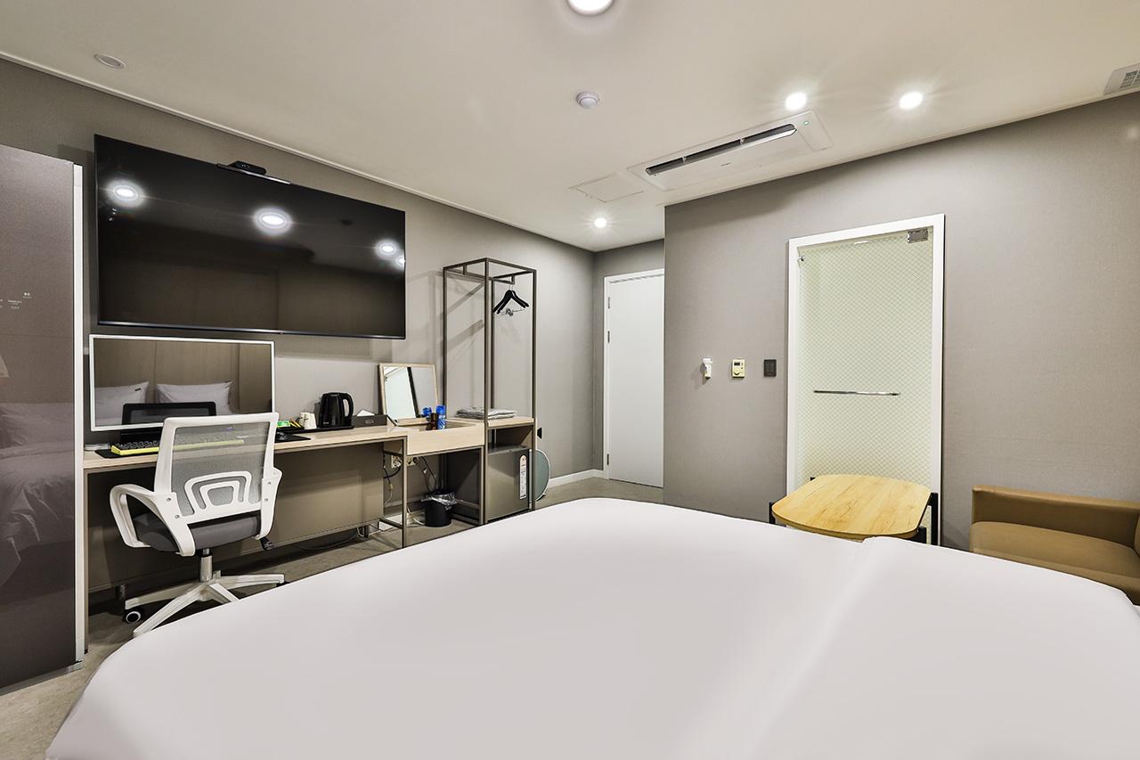Cover Image for 호텔박스 안산점