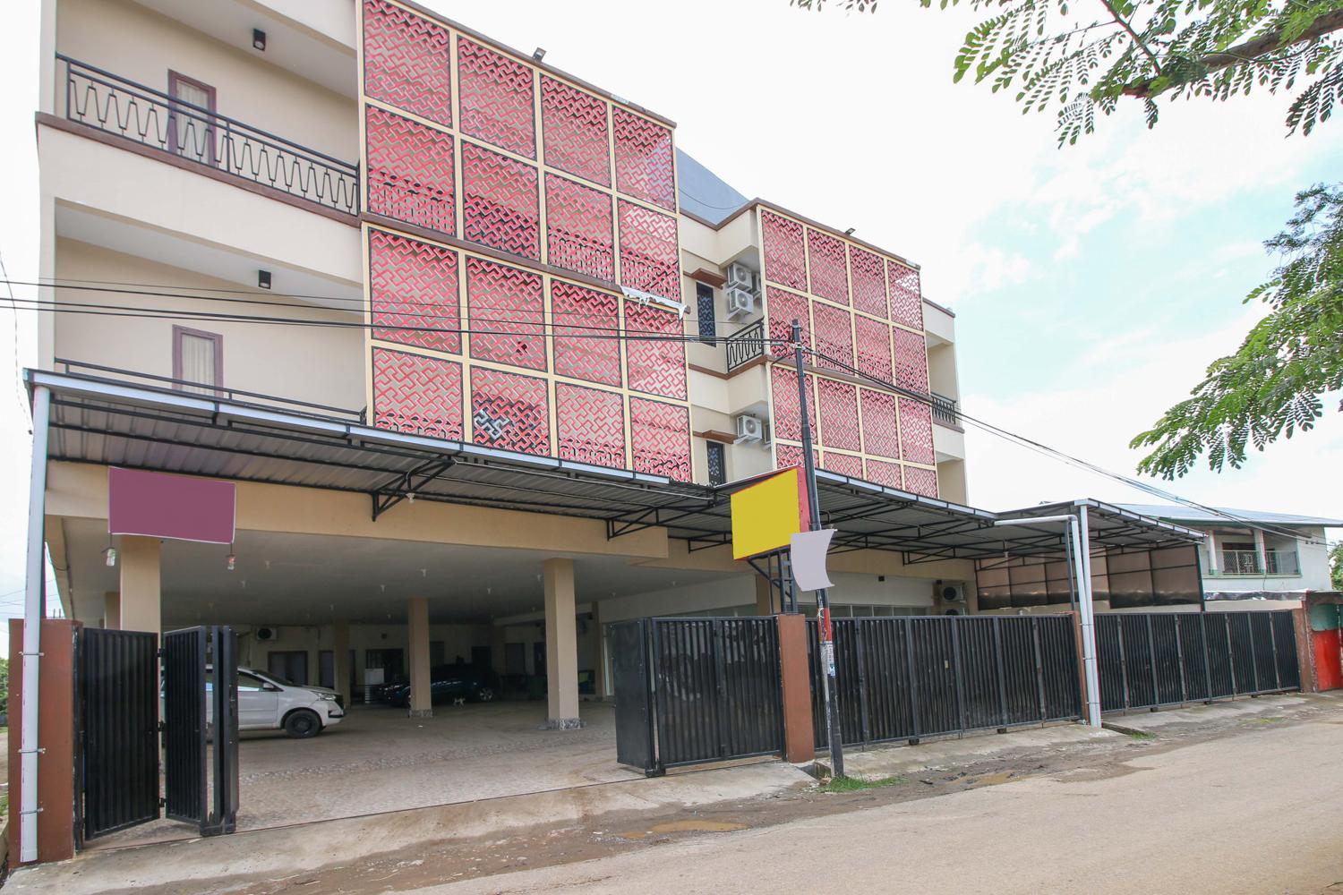 Cover Image for Airy Tamalanrea Biring Romang 135 Makassar