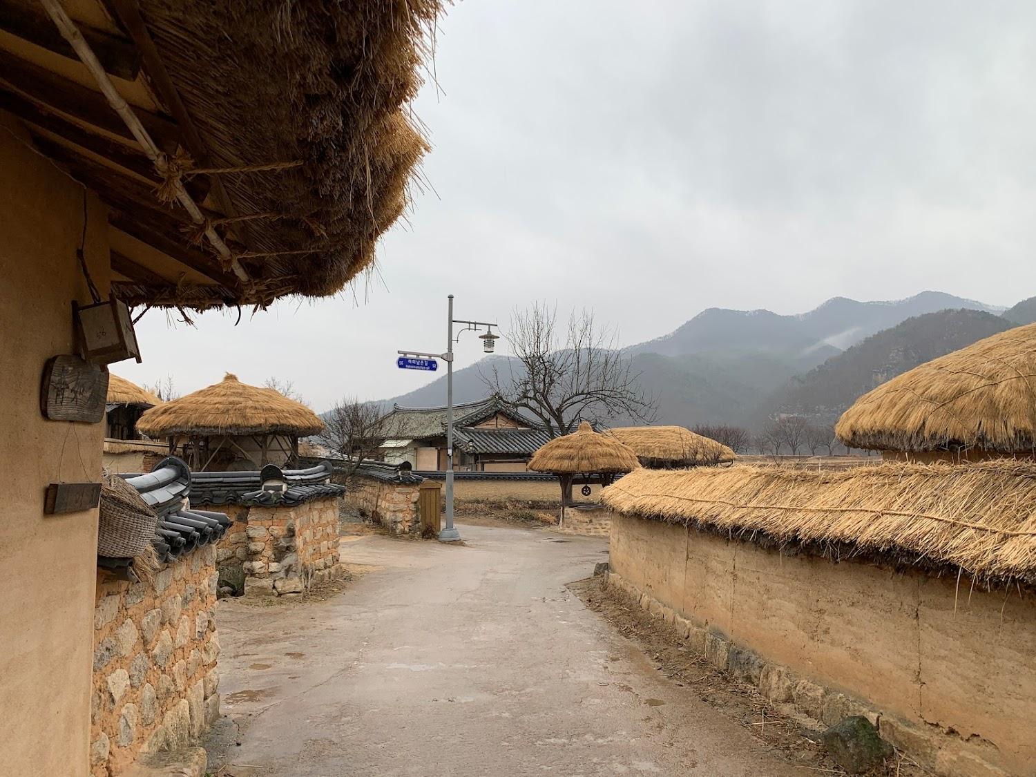 Cover Image for 덕여재민박