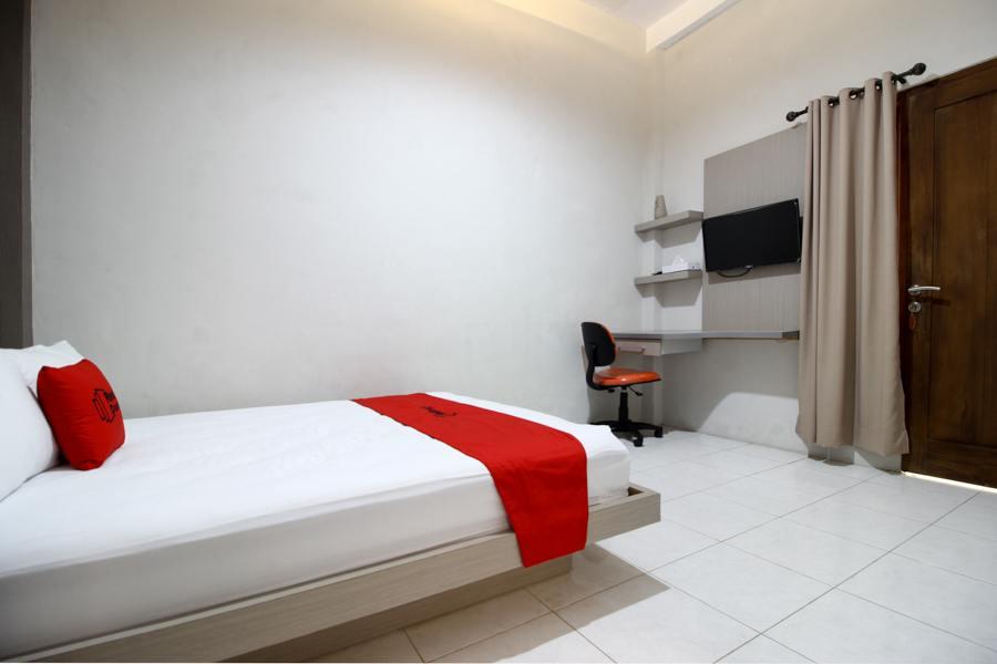 Cover Image for RedDoorz Plus near UPN Jogjakarta 2