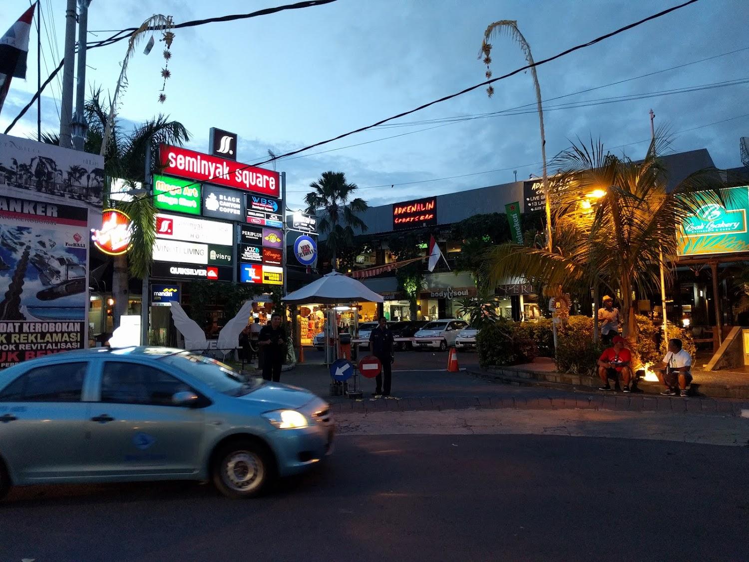 Cover Image for Seminyak Square Hotel