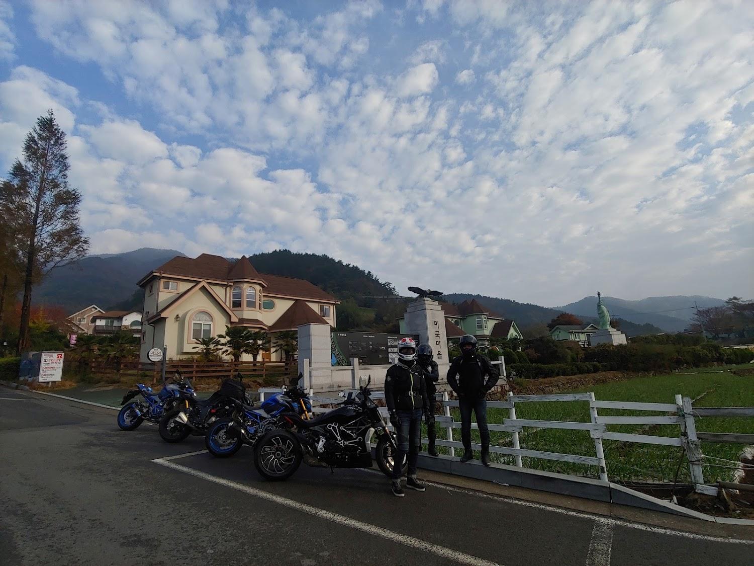 Cover Image for 남해에버로즈펜션