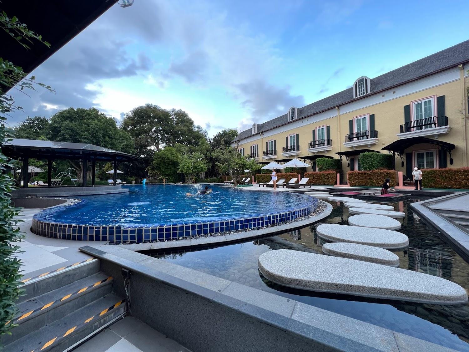 Cover Image for Rancho Charnvee Resort and Country Club