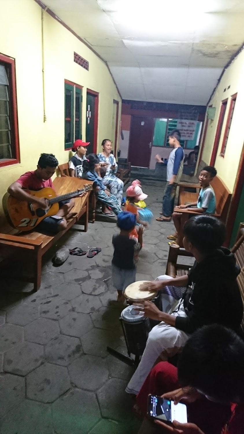 Cover Image for Penginapan Sari