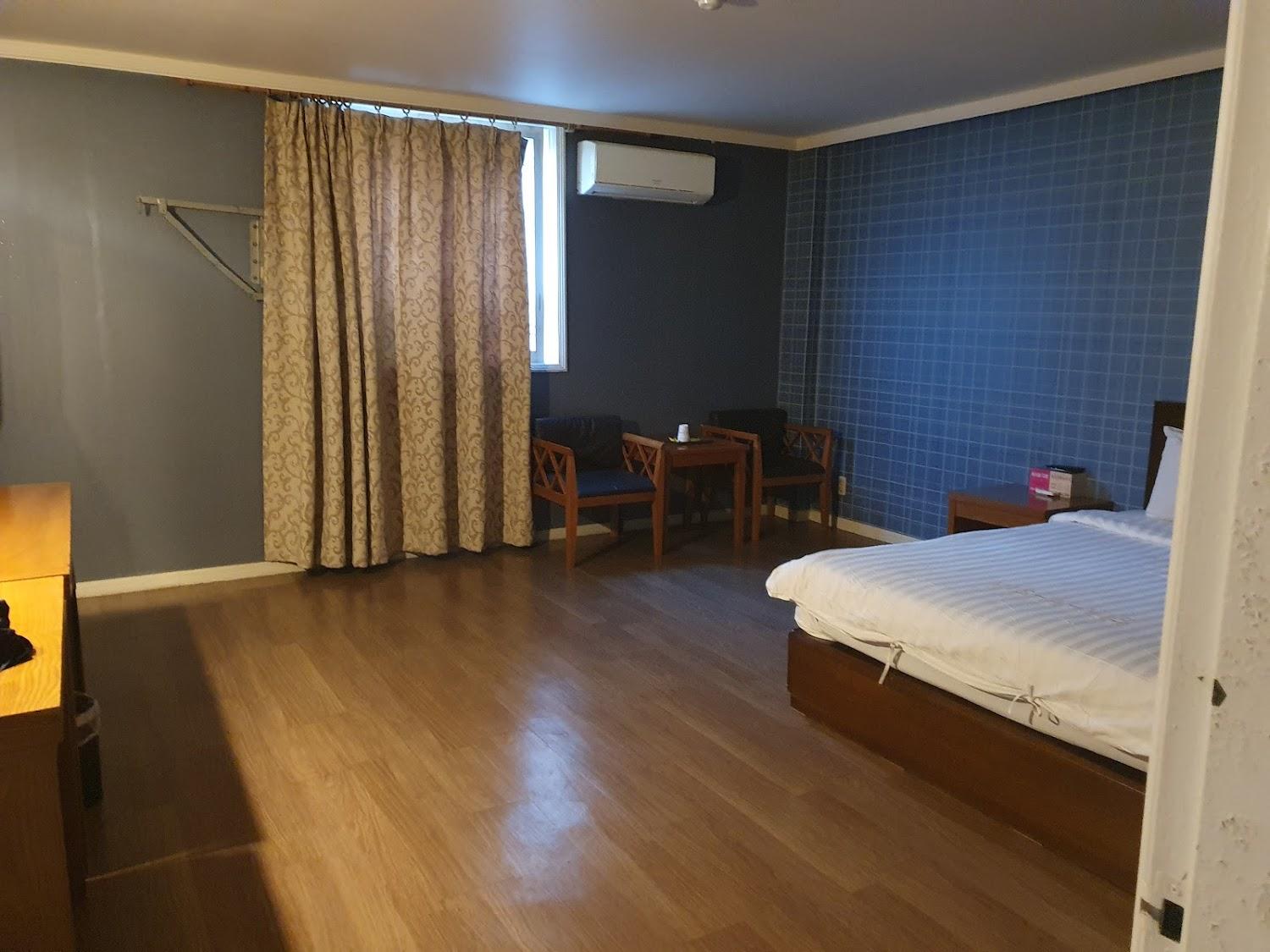 Cover Image for 비자비모텔