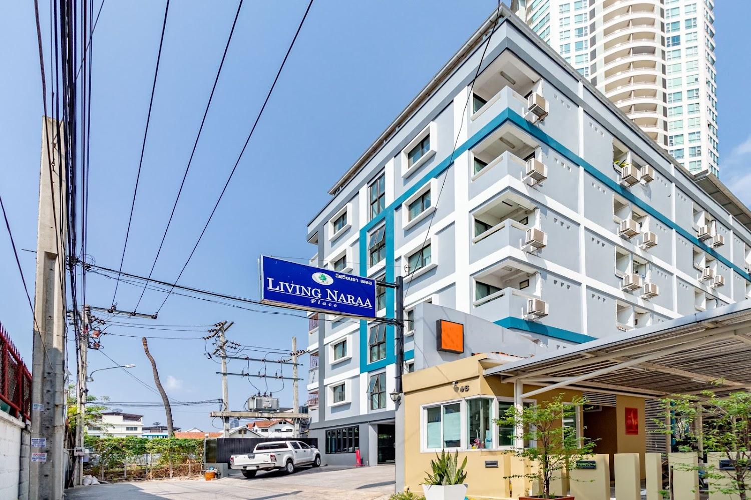 Cover Image for Living Naraa Place