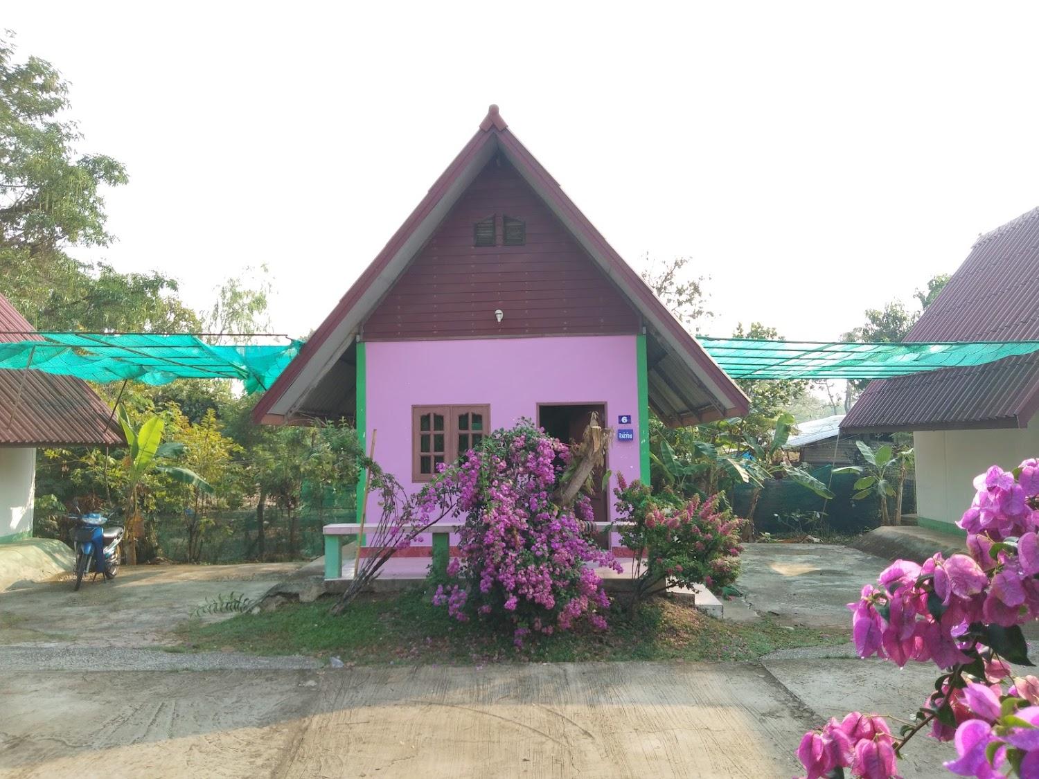 Cover Image for ศรีผึ้งรีสอร์ท