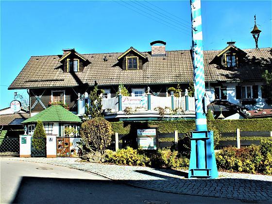 Cover Image for Pension am Maibaum