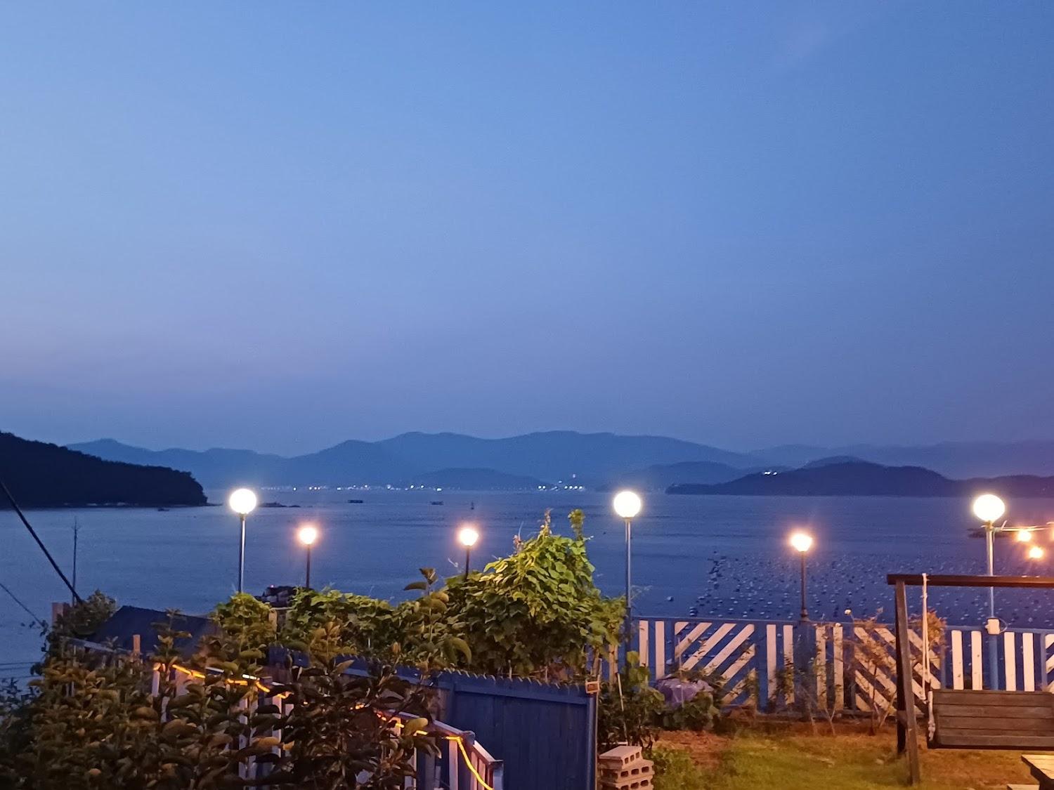 Cover Image for 산토리니펜션