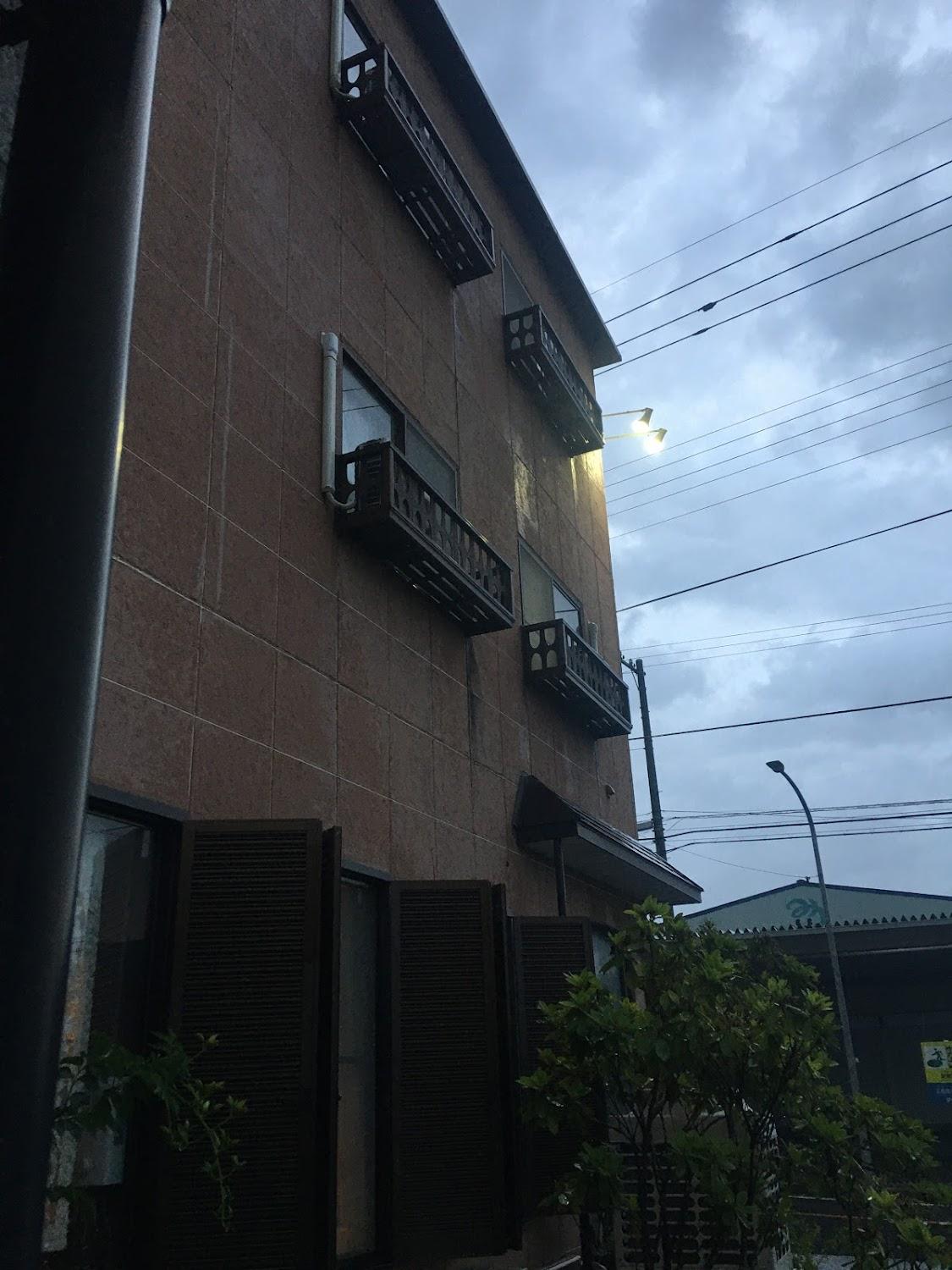 Cover Image for Futami Hotel