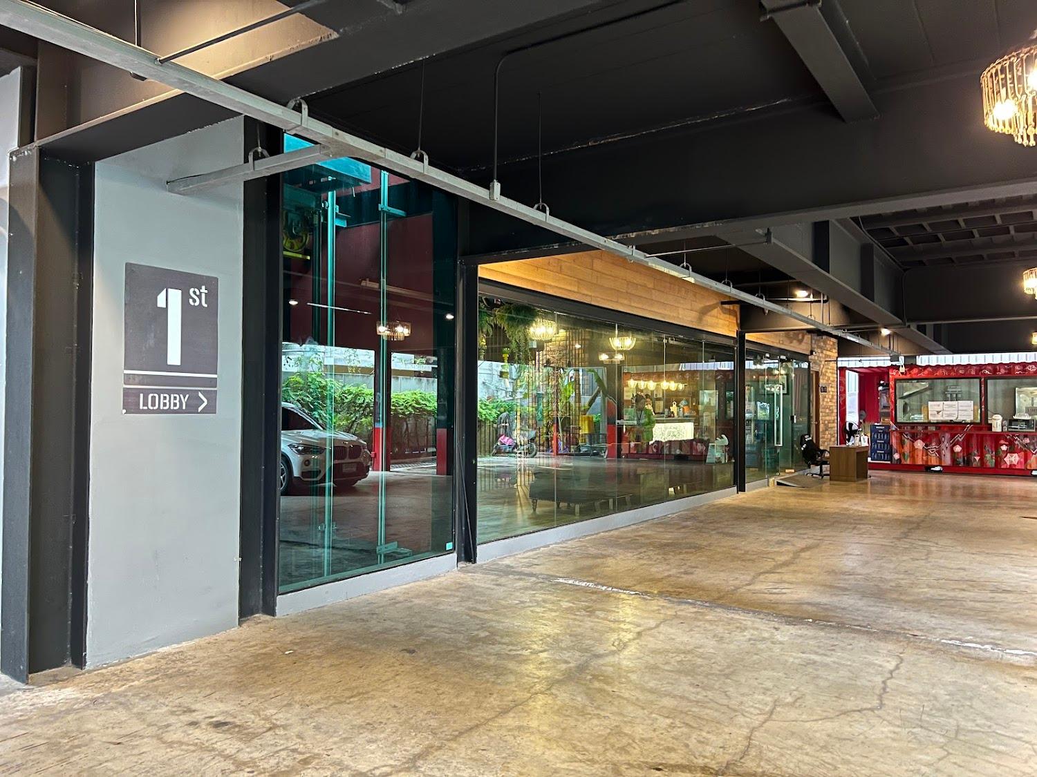 Cover Image for Sleepbox Sukhumvit 22