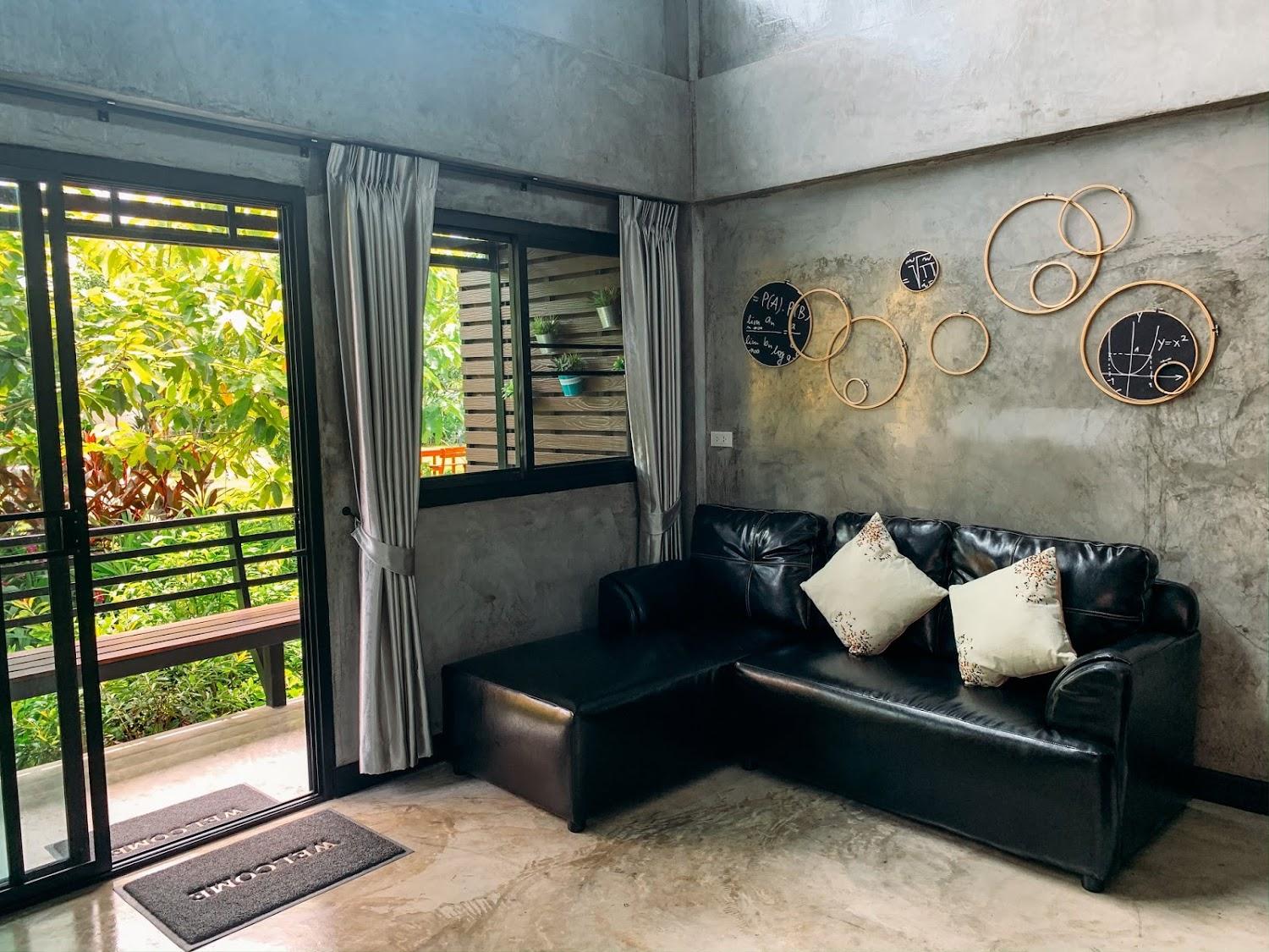 Cover Image for Baan Suan Kai Krung