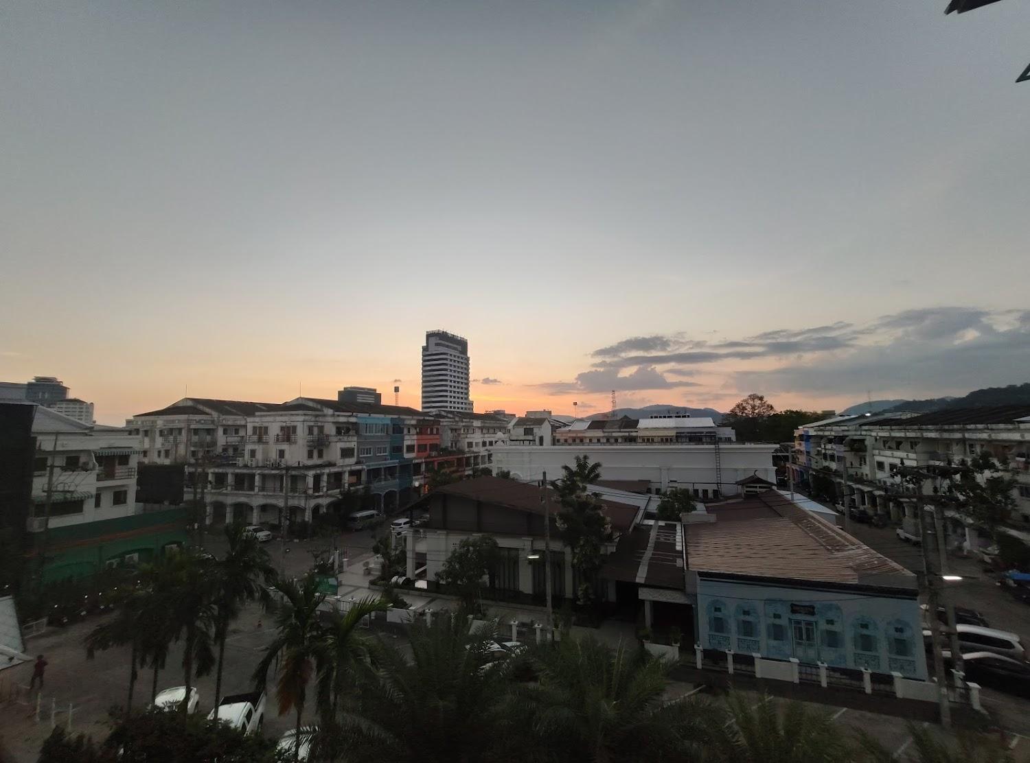 Cover Image for Ảnh At a glance