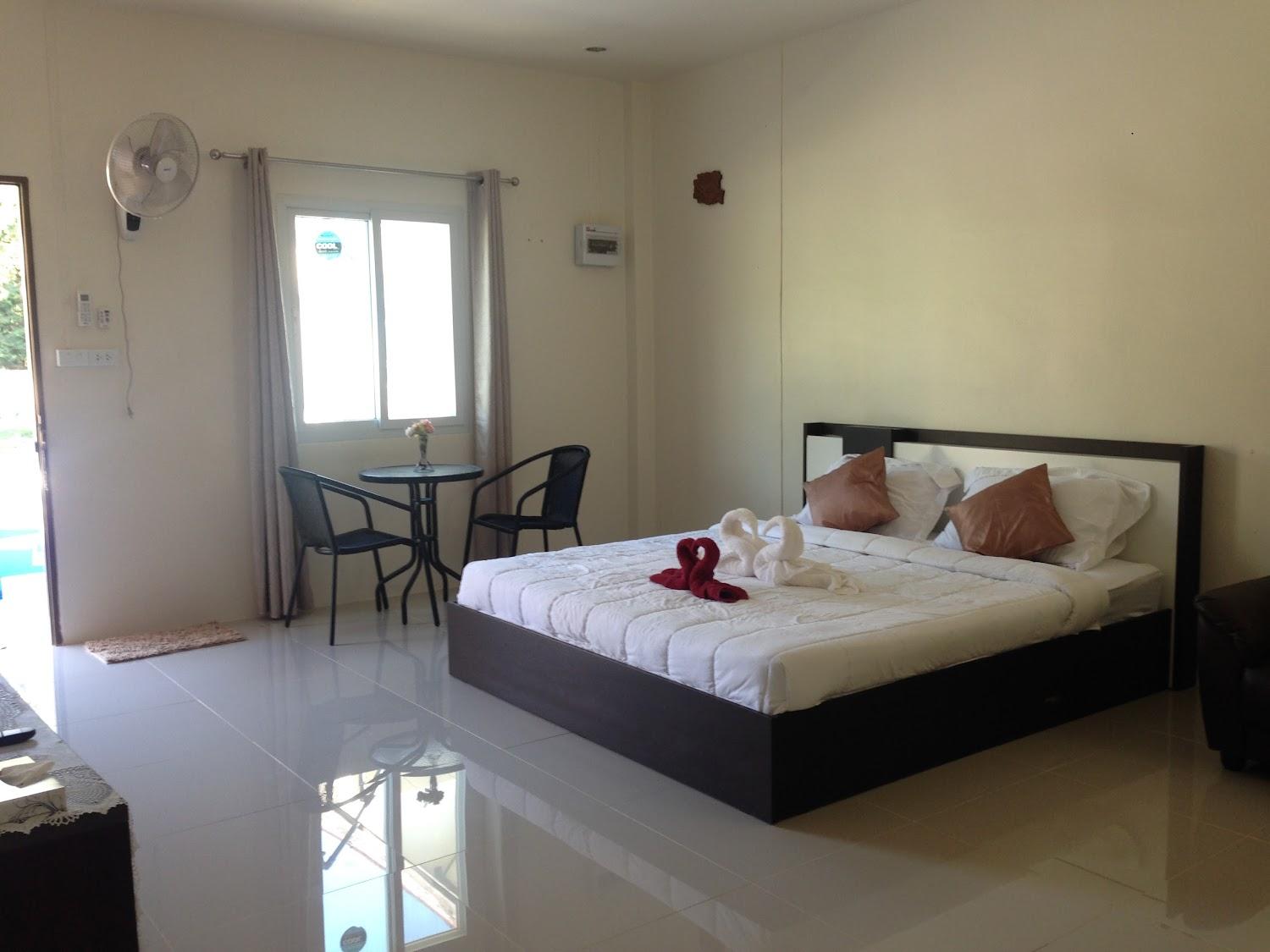 Cover Image for Living Grace Hotel