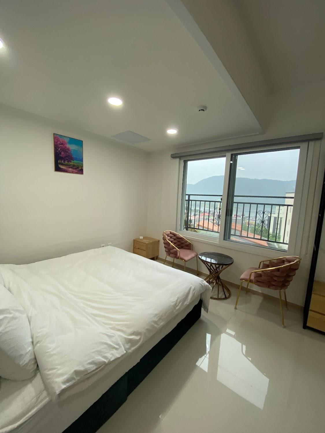 Cover Image for Gapyeong Boreum-dal Poolvilla