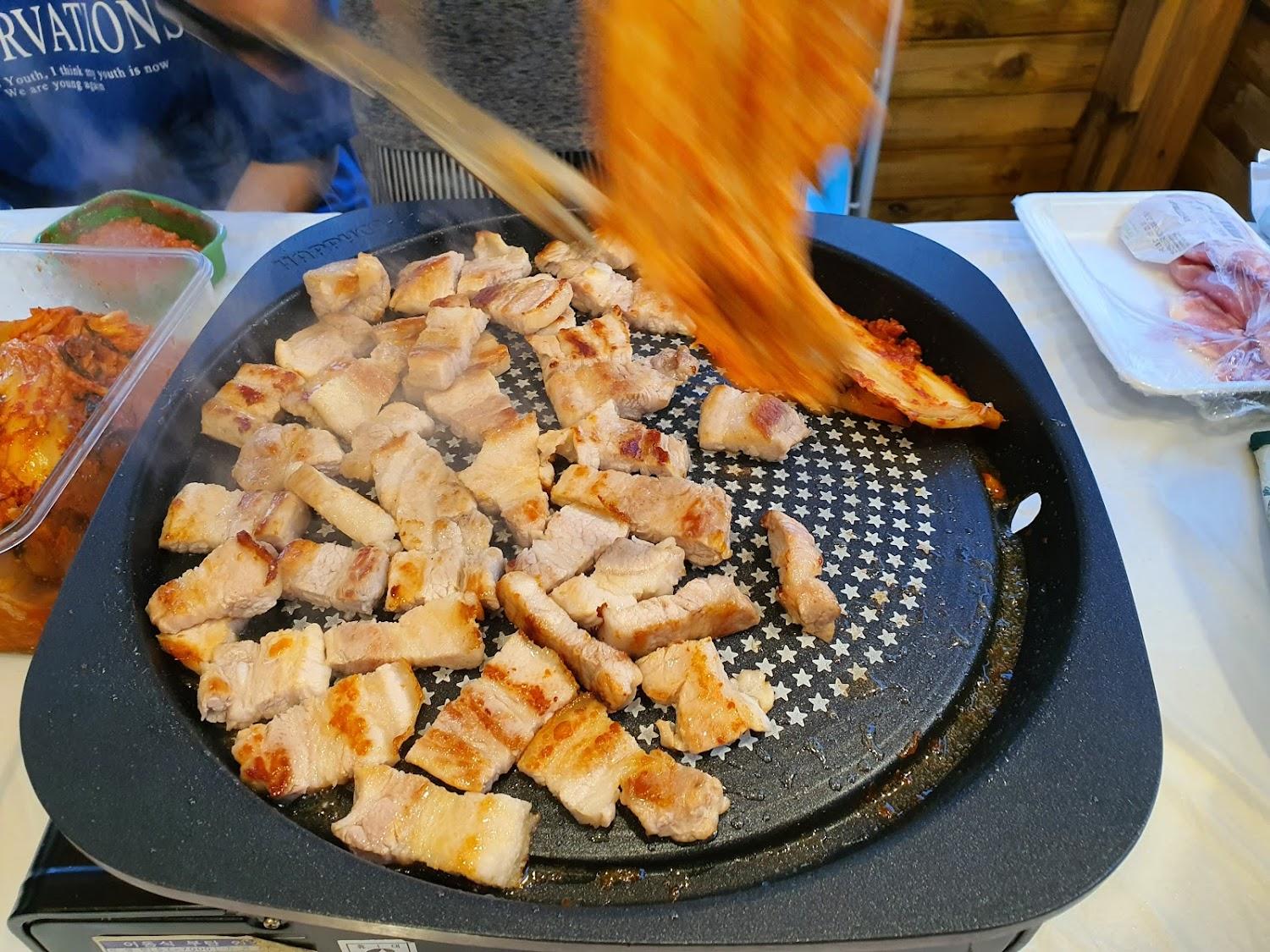 Cover Image for 사랑더하기 펜션