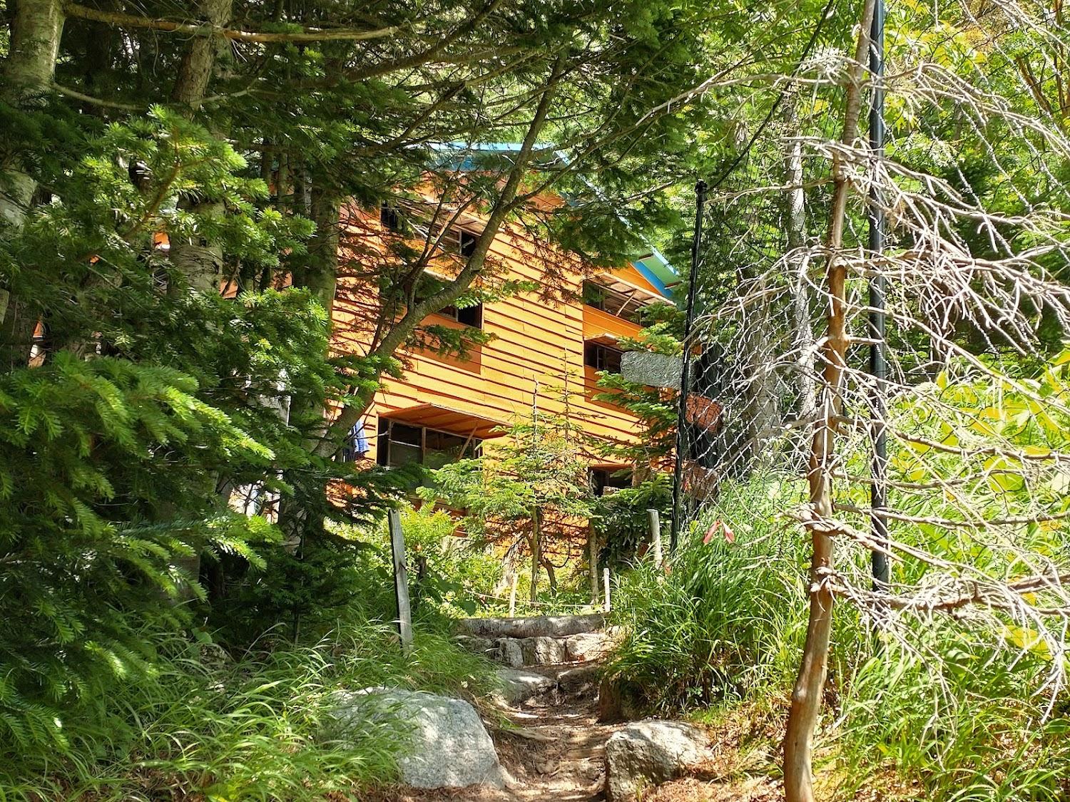 Cover Image for Phoenix Hut