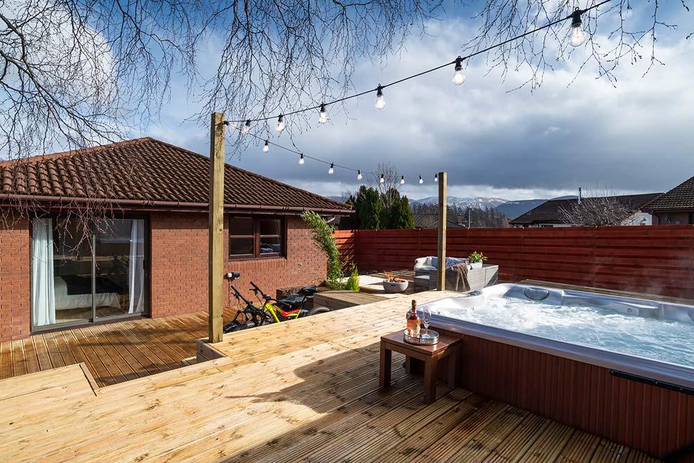 Cover Image for Silver Stag Lodge