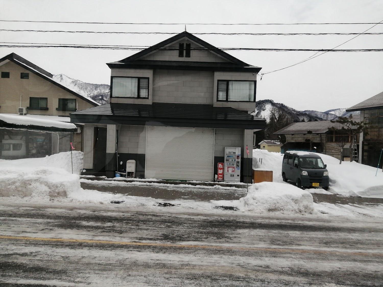 Cover Image for 亀屋旅館